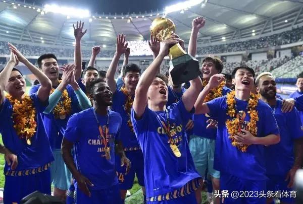 瀹¤鍥藉唴瓒崇悆鐨勭幇鐘跺拰绔炴妧姘村钩,涓浗瓒崇悆鐨勭幆澧冨拰鏁翠綋鎴愮哗濡備綍