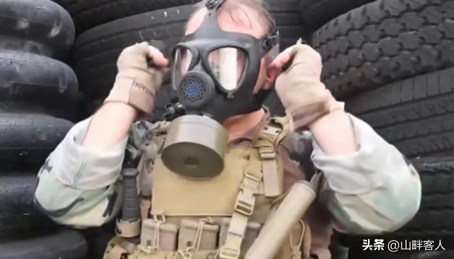 一战美军用的防毒面具,以色列国防军为什么不用迷彩服