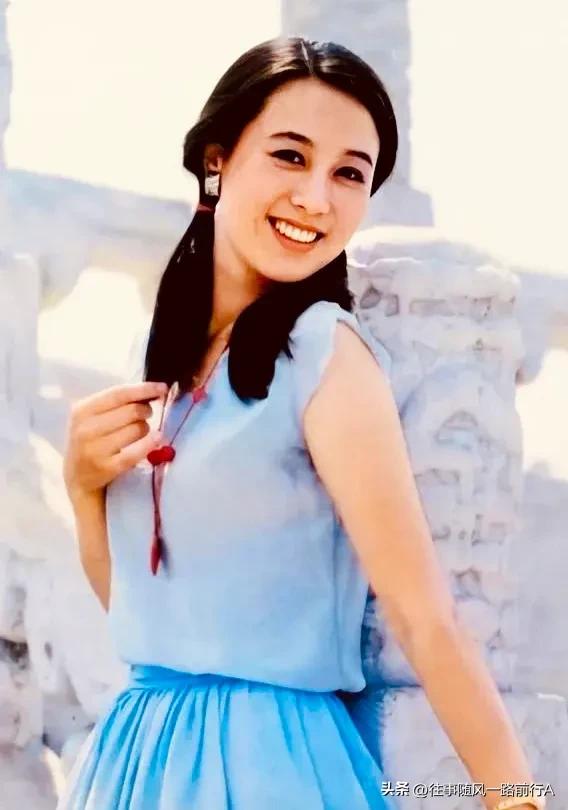 国乒最年轻世界冠军,国乒史上最年轻的世界冠军是谁