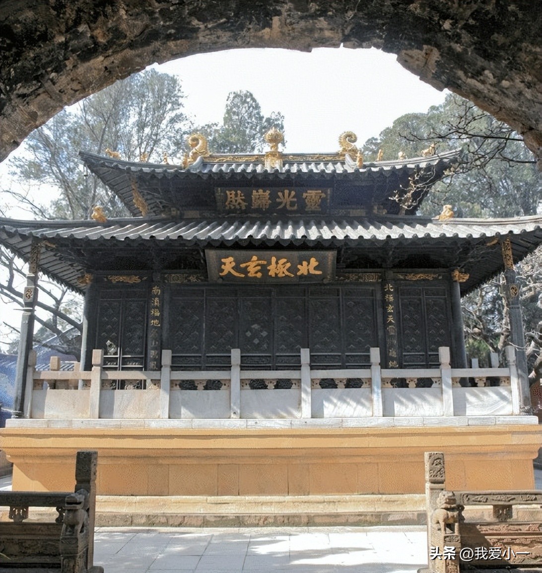 云南古建筑名单大全,云南古滇墓葬群