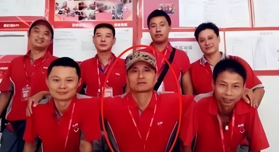 京东001号快递员金宜财:死心塌地送快递12年,刘强东给了他什么