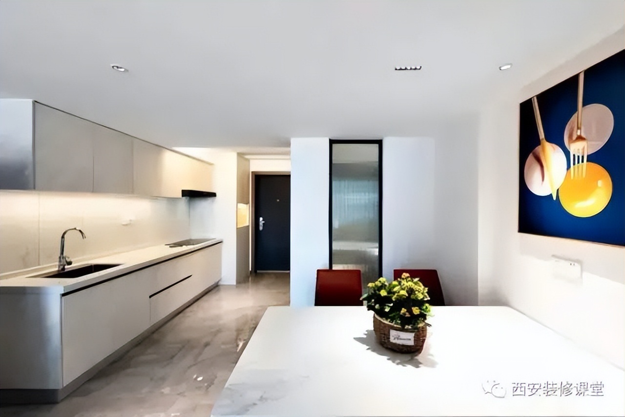 卫生间采光不好做法,中间户卫生间潮湿怎么解决