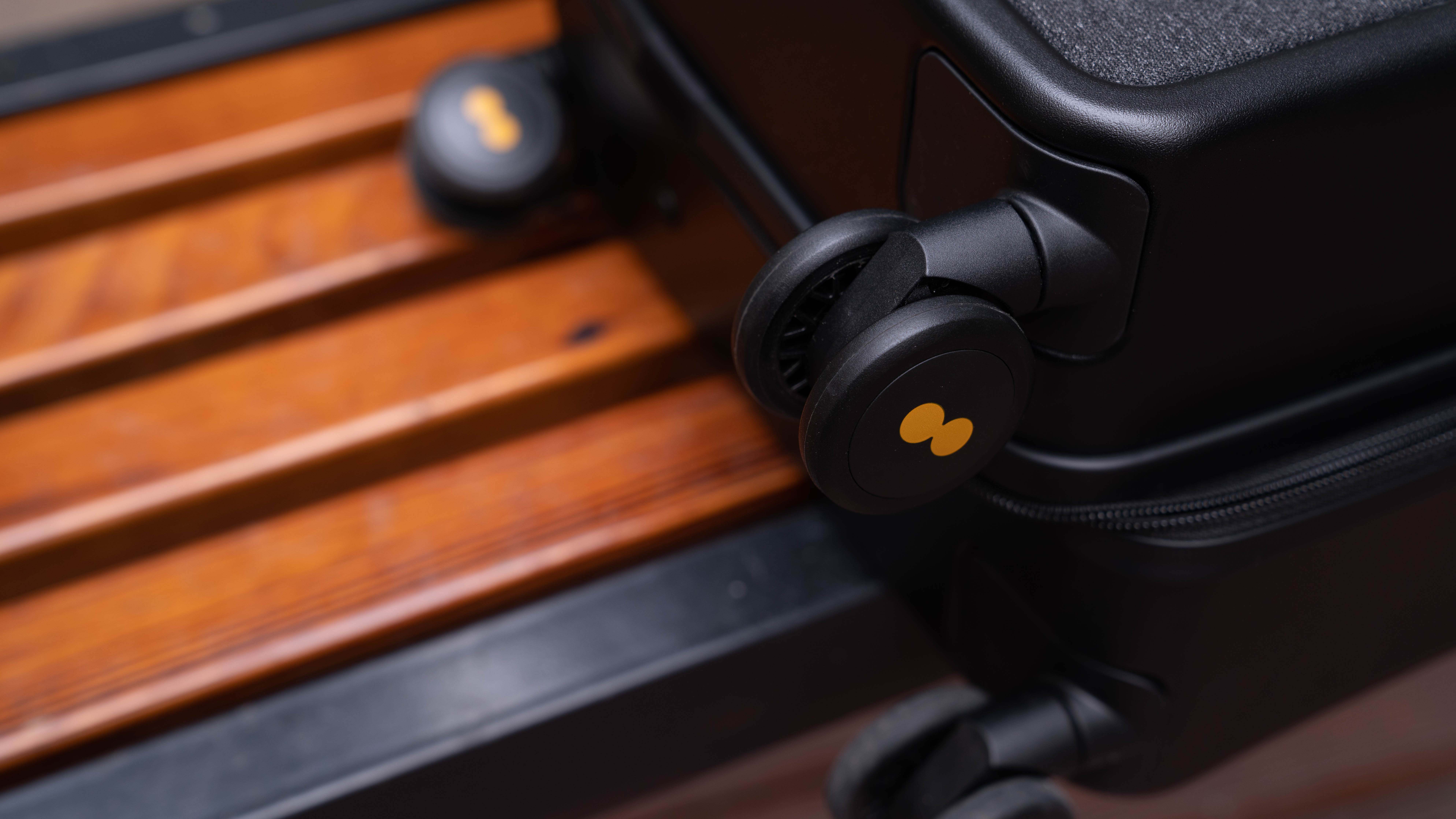 高品质行李箱地平线8号,地平线8号城市脉搏行李箱价格