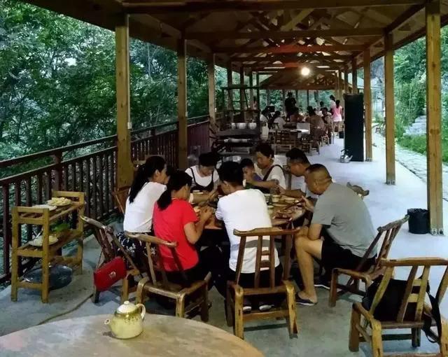 曾经被大家追捧的农家乐，为什么现在很少有人去？网友评论是亮点