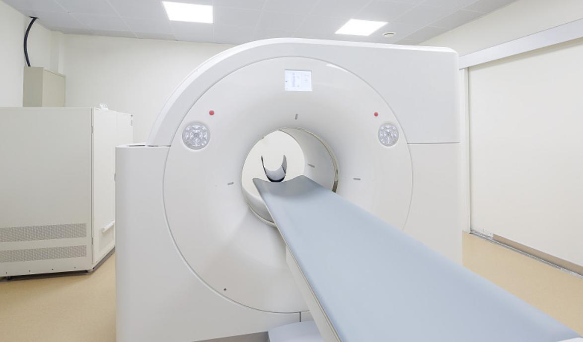 手麻肩胛骨区域疼痛是怎么回事,肩胛骨痛导致手麻怎么医治