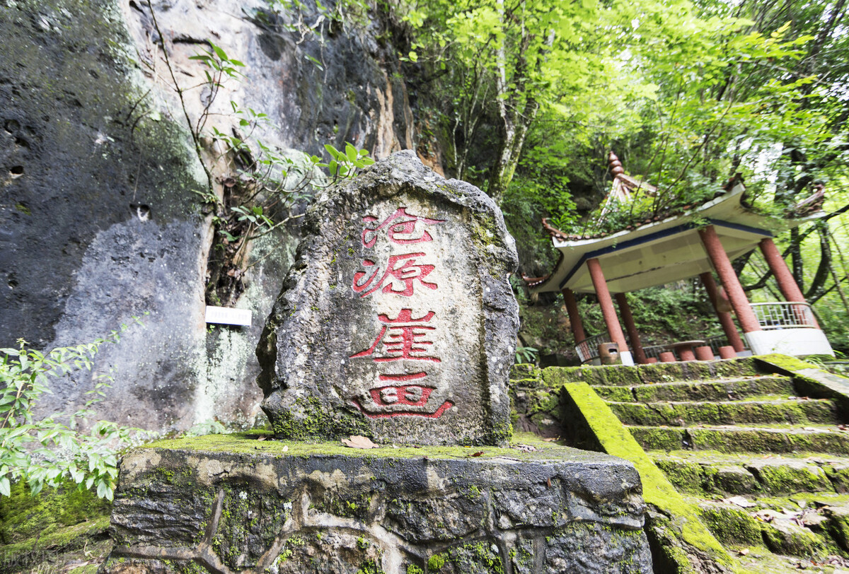 酷热难耐的八月即将过去,天气太热了回云南避暑