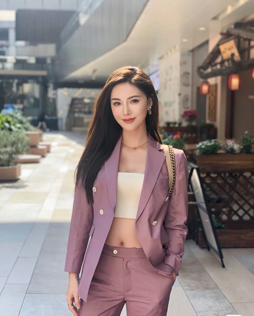 时尚女生会穿搭,时尚女人穿的款式