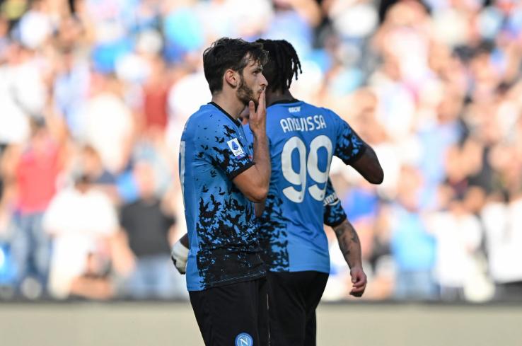 克瓦拉茨赫利亚意甲最佳,克瓦拉茨赫利亚训练射门