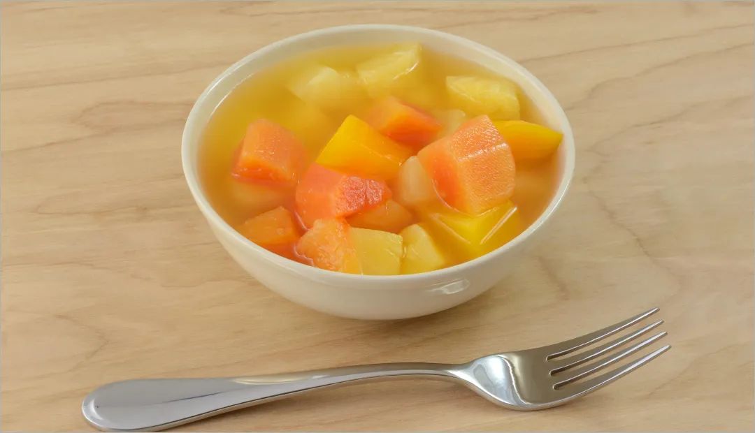 阳了嗓子疼吃什么食物,阳了嗓子疼吃什么水果