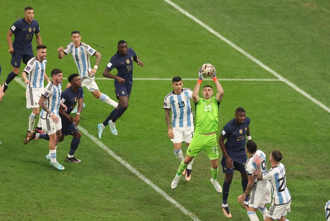 梅西背后的男人马丁内斯迪马利亚,梅西背后的阿根廷