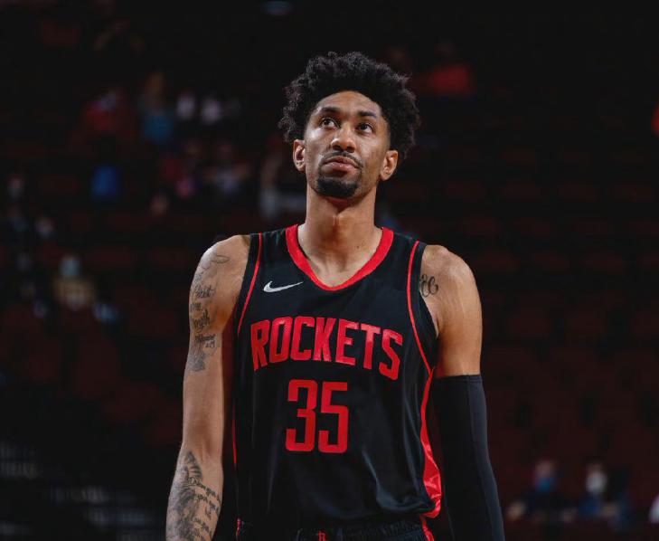 8分2板火箭加盟雷霆,有望加盟火箭的球员