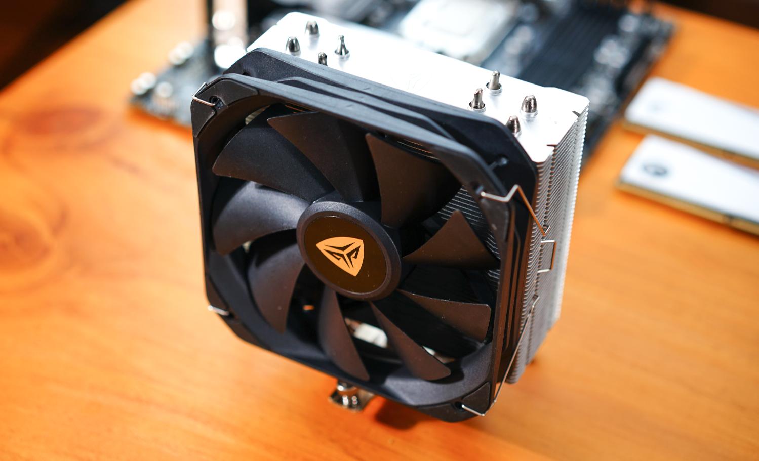 迫击炮b360主板固态散热片,b550迫击炮主板支持pcie4.0固态吗