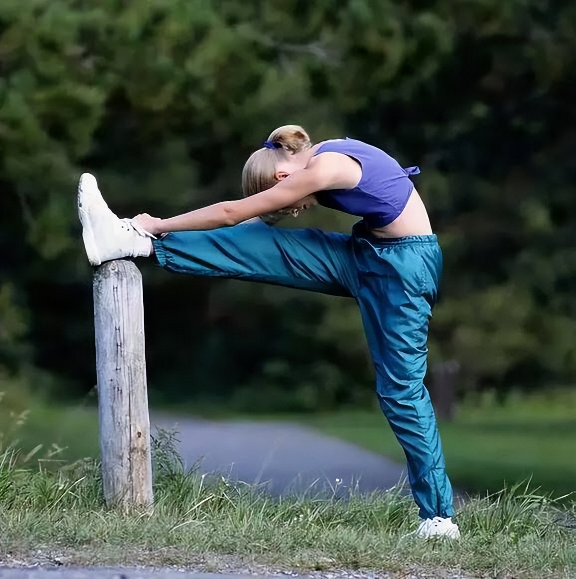 腰椎康复系列腰背拉伸全攻略,锻炼腰椎腰肌的方法