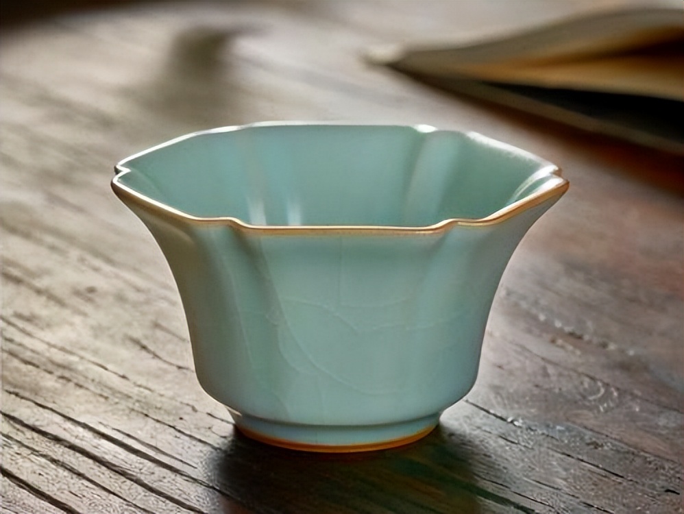 陶瓷茶具喝茶久了有什么变化,真正懂茶的不会用玻璃茶具