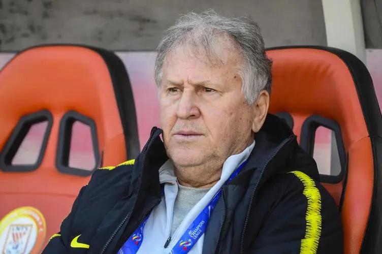 巴西足球巨星小罗现状,巴西足球历史十大球星名单