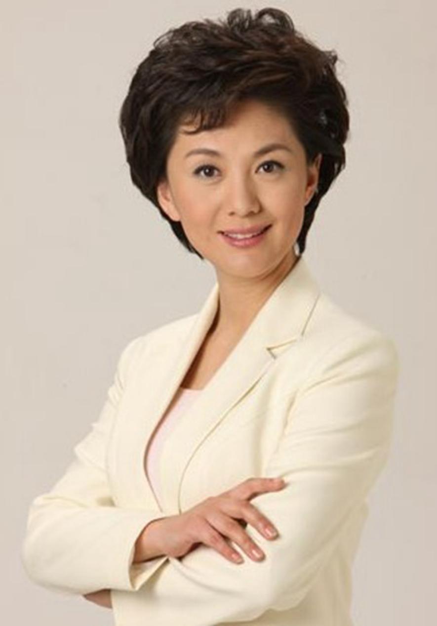 海霞为什么嫁给清华教授,清华北大48岁海霞全家照片