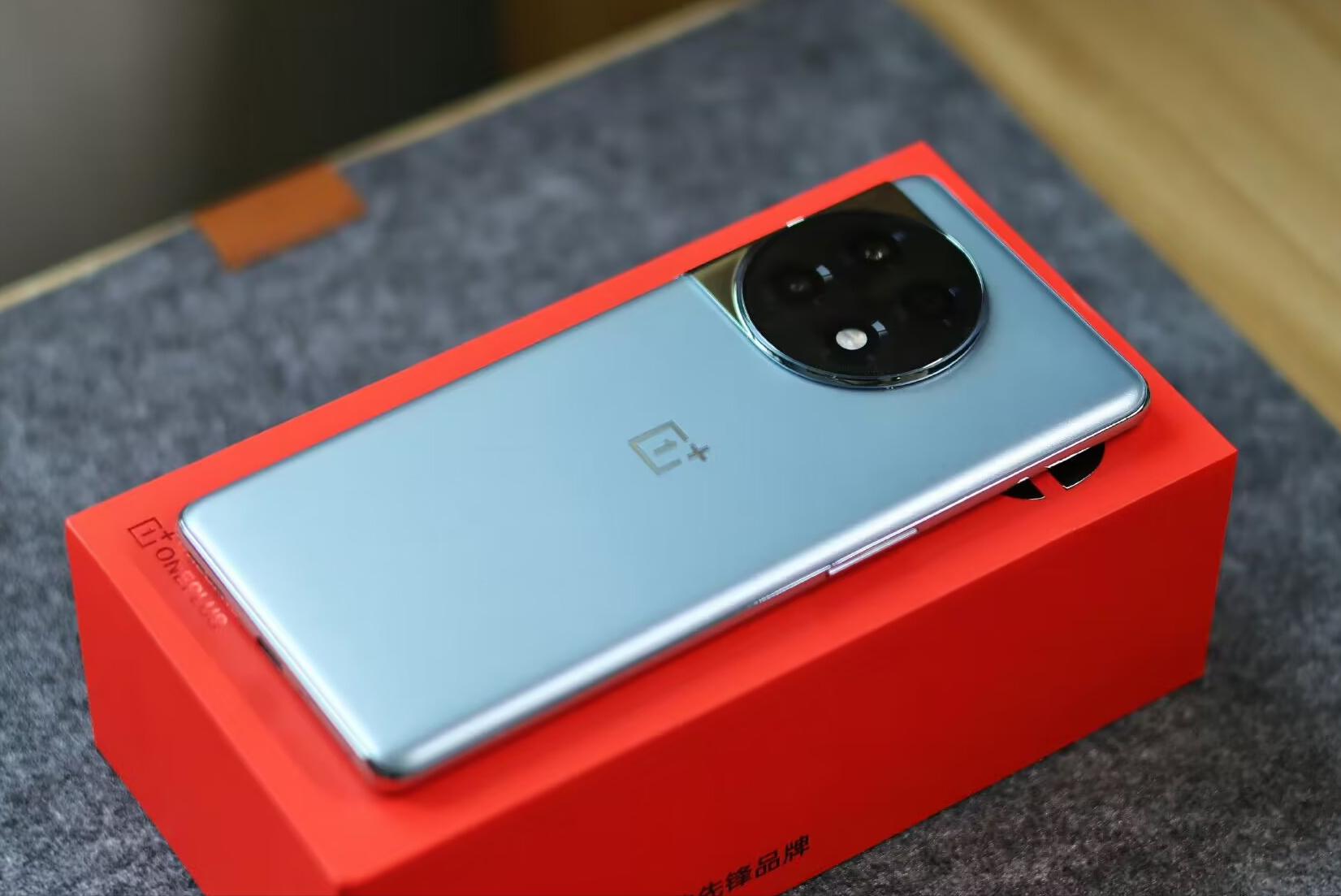 发布会一加ace2对比红米k60,红米新品k60至尊版和一加ace2跑分