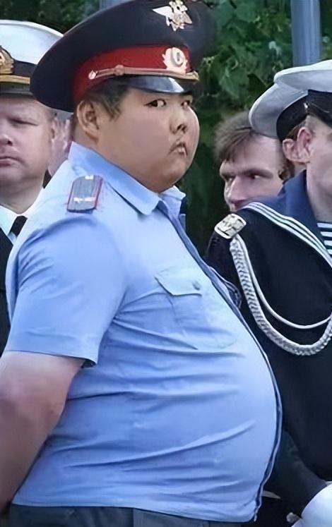 中国4岁小胖现状,以前的小胖为什么长大后认不出来