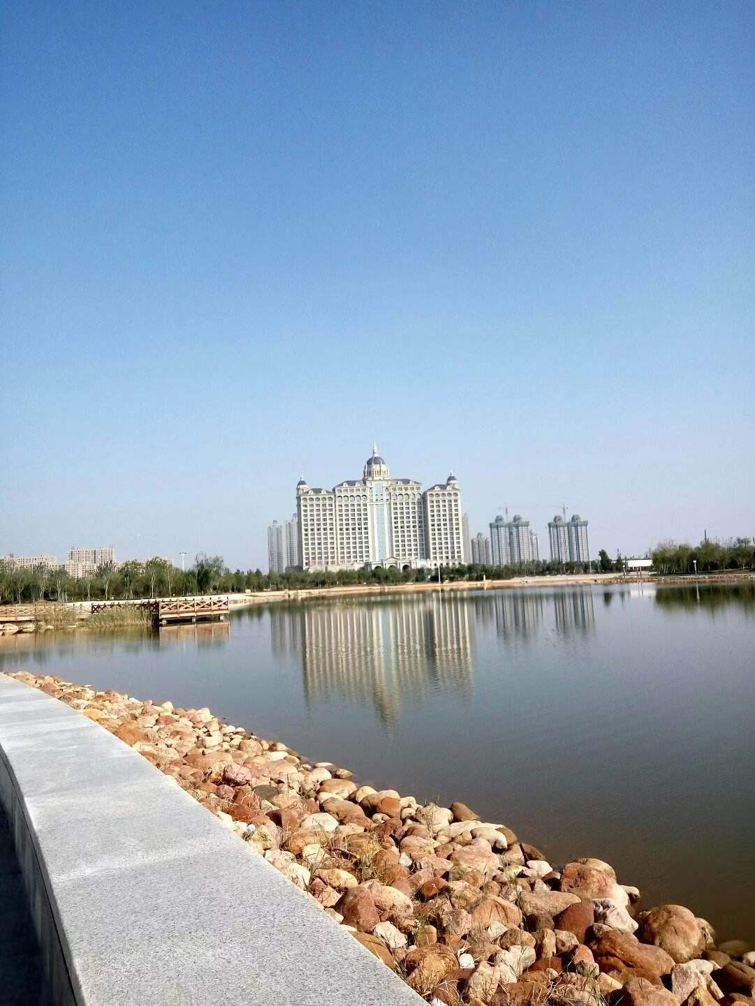 居然有的省、市、县、乡、村五级地名用到同一个字