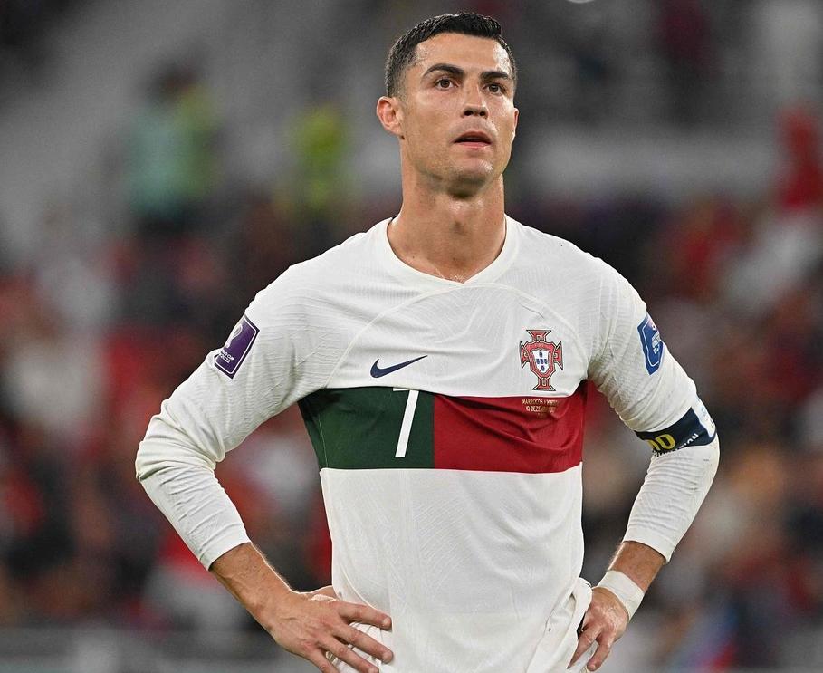 葡萄牙0-1摩洛哥退场后的c罗,葡萄牙0-1摩洛哥期间c罗的表现