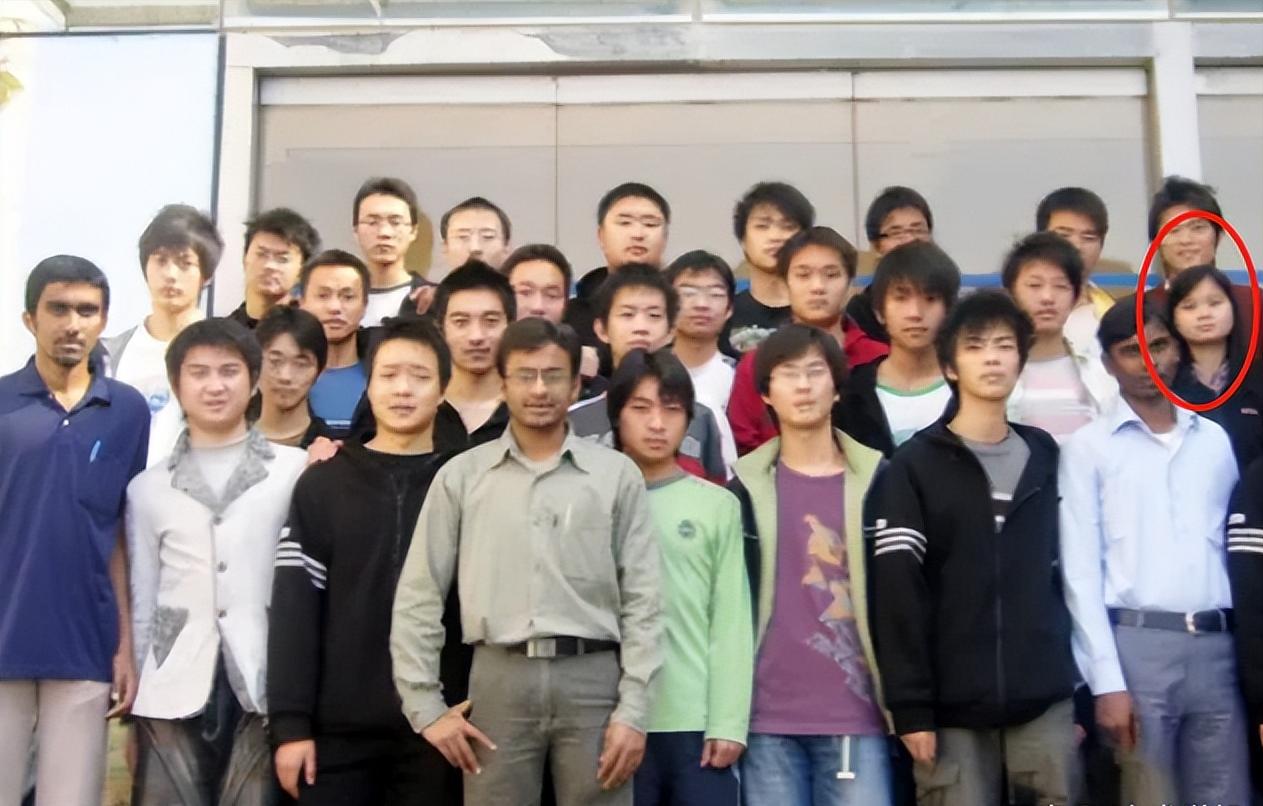 曹晓洁考的哪个学校,最牛专科生曹晓洁