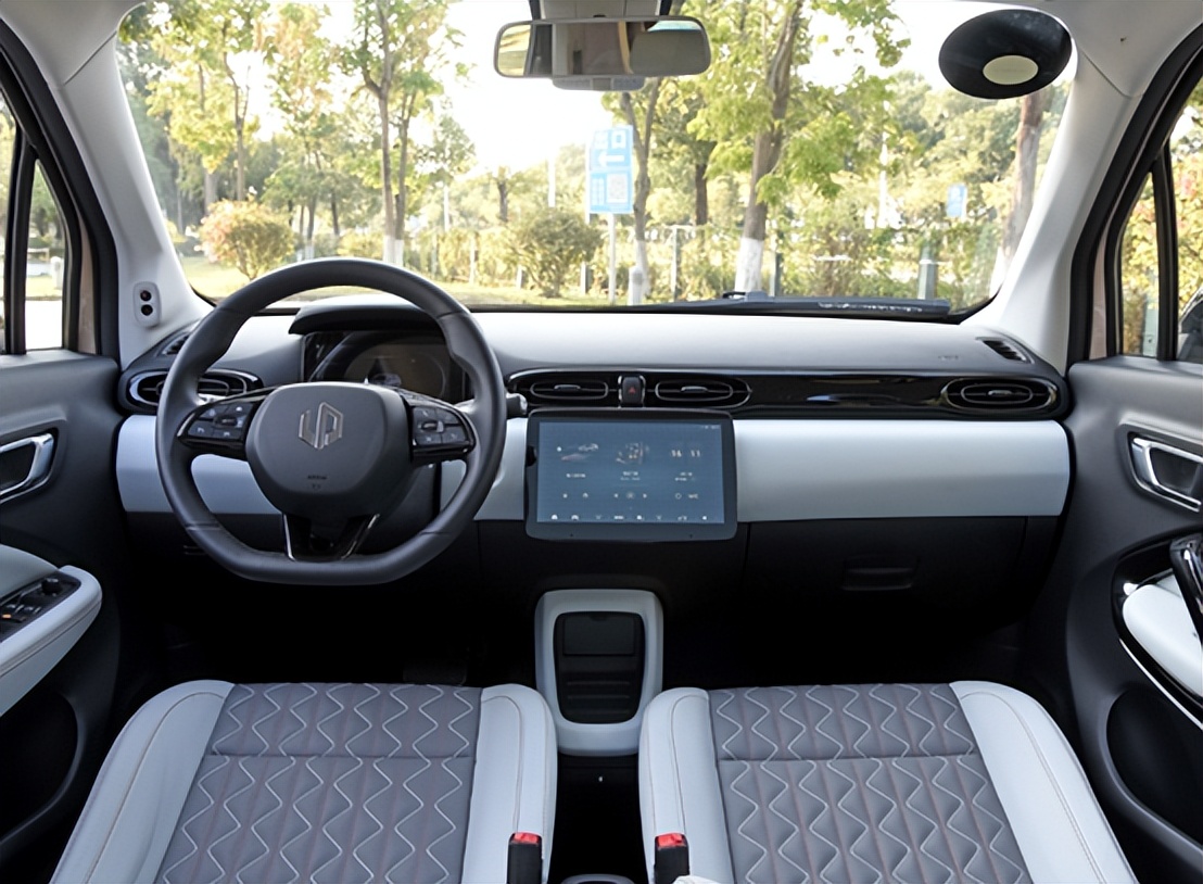 新宝骏kiwiev与零跑t03,宝骏kiwi对比零跑t03