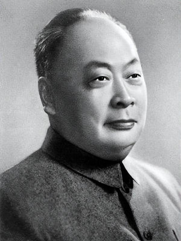 69年陈毅落选中央政治局委员，*世友许**愤愤不平，在会场做了一件事