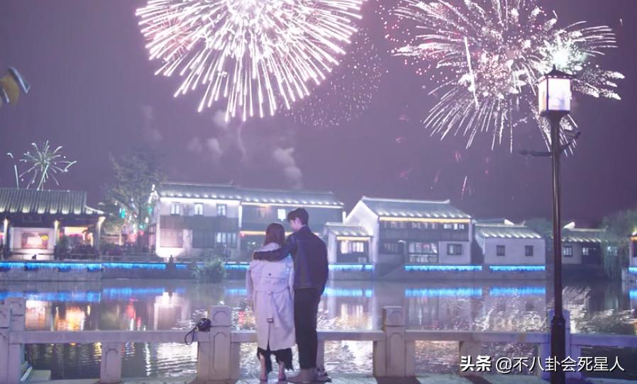 剧组为了省钱请大学生当群演,剧组节约成本演员不够跑龙套