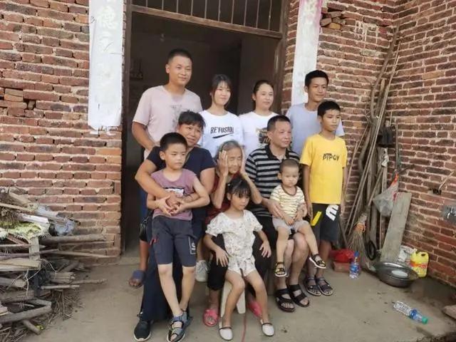 入狱19年改判无罪释放,男子坐牢8年最后被宣布无罪释放