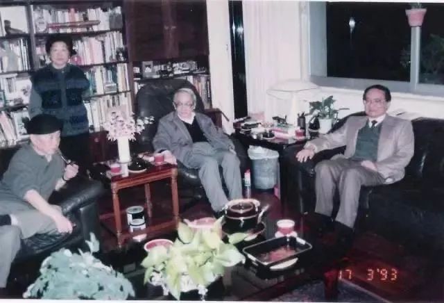 蓝兔子引争议,黄永玉的蓝兔子到底惹谁了