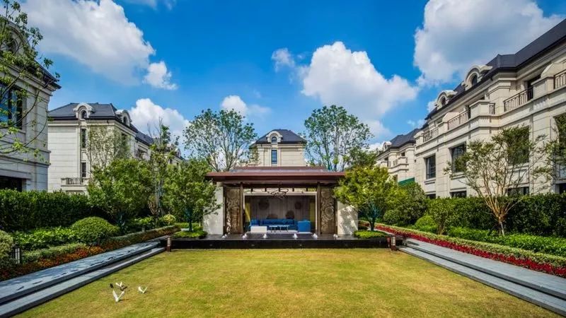 灿辉晶典1733到虹桥高铁,上海灿辉晶典1733周边交通