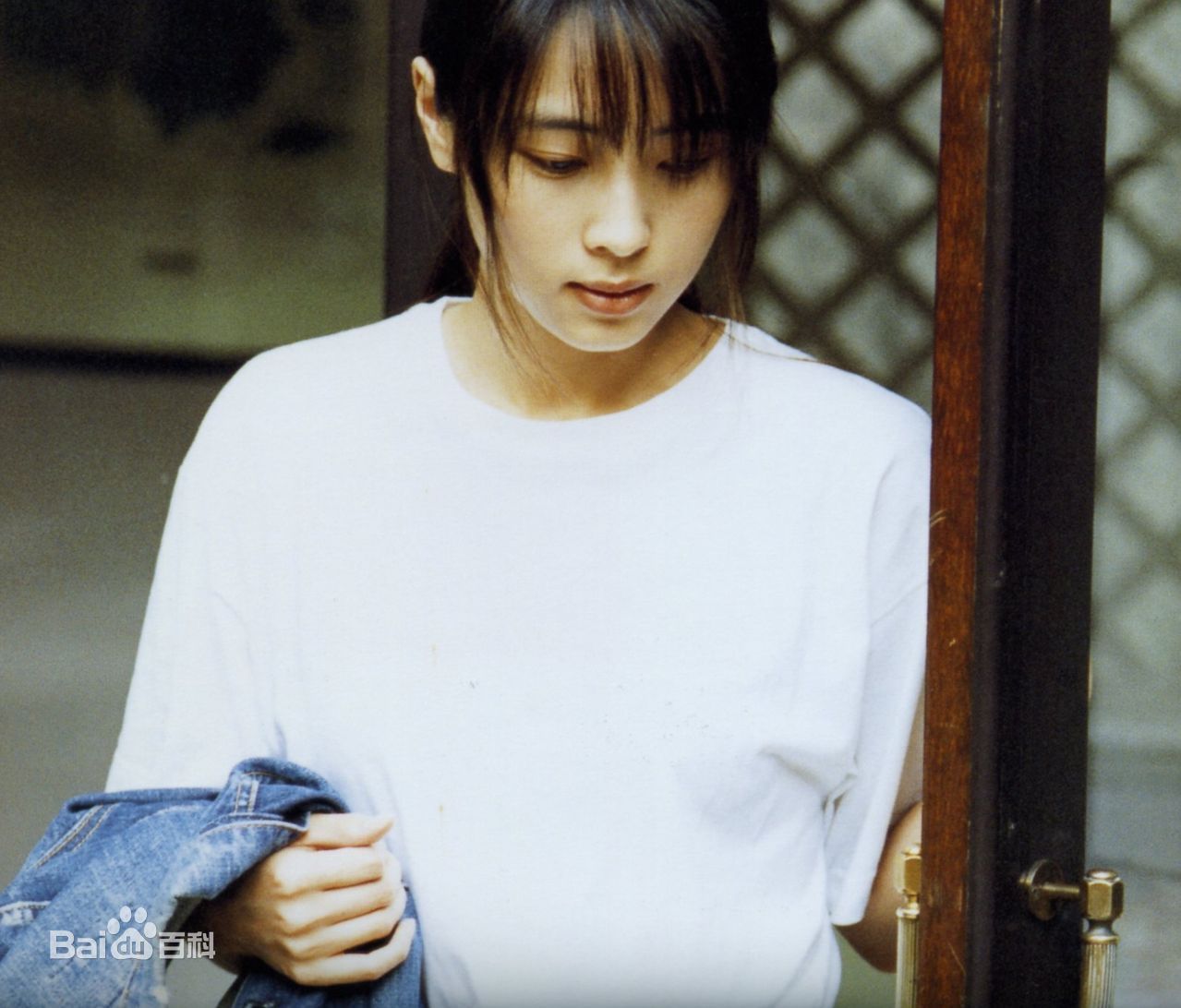 滨崎步板井泉水歌姬,日本歌姬坂井泉水