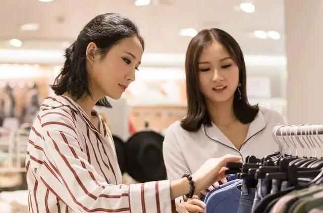 为什么在网上买衣服总是不合适,为什么网上买衣服每件都不合适