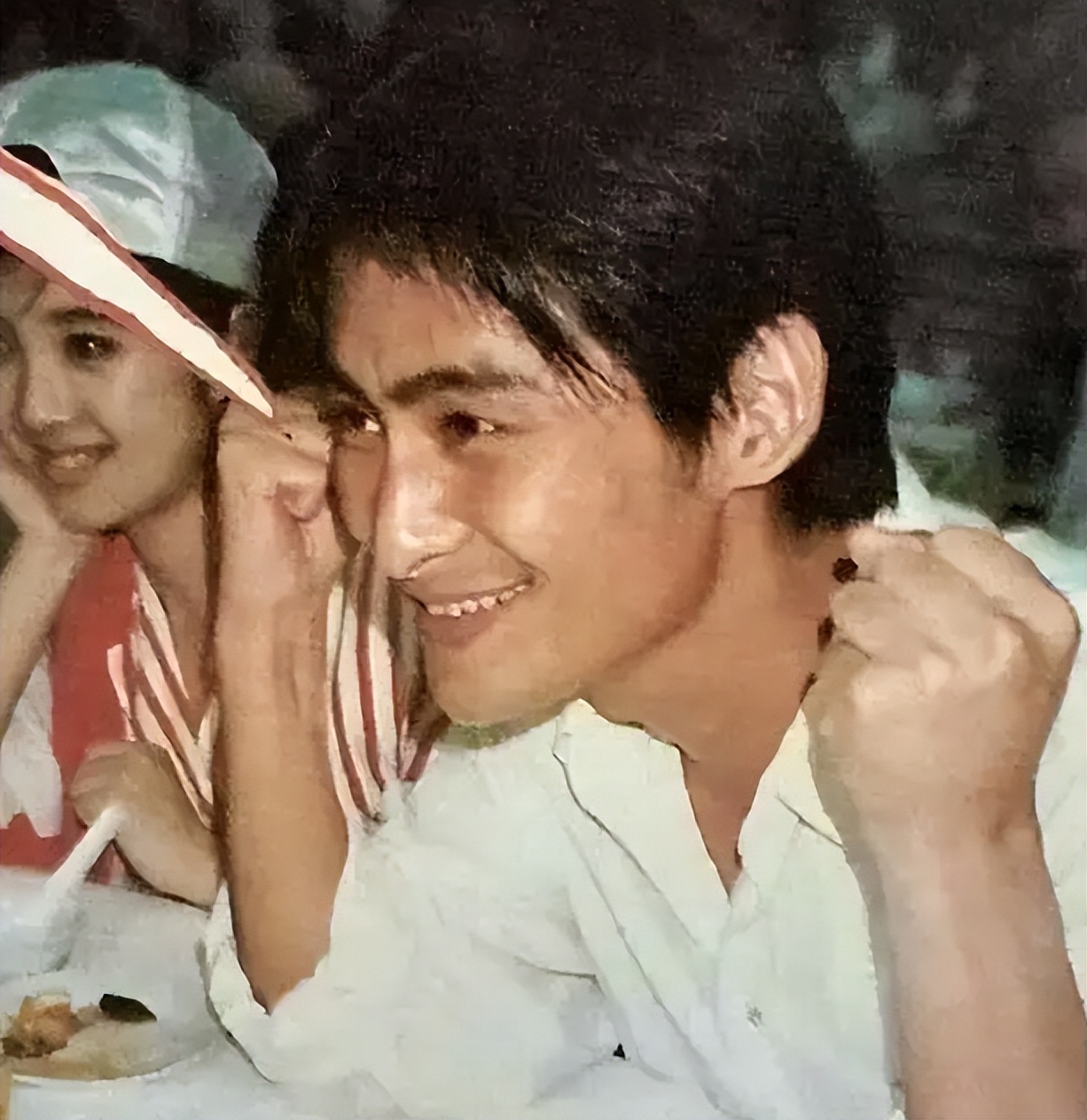 景岗山个人近照,景岗山年轻个人资料