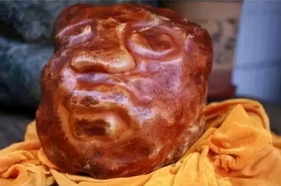 罕见的陨石奇石有哪些,纯天然奇石非常罕见白色玉陨石