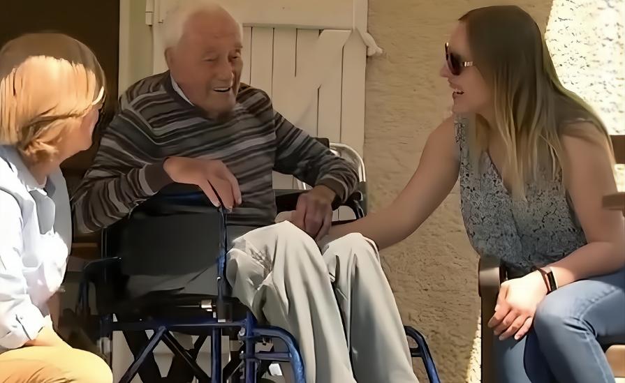 104岁科学家古道尔:无病无疾家庭和谐,却一心安乐死,到底为何