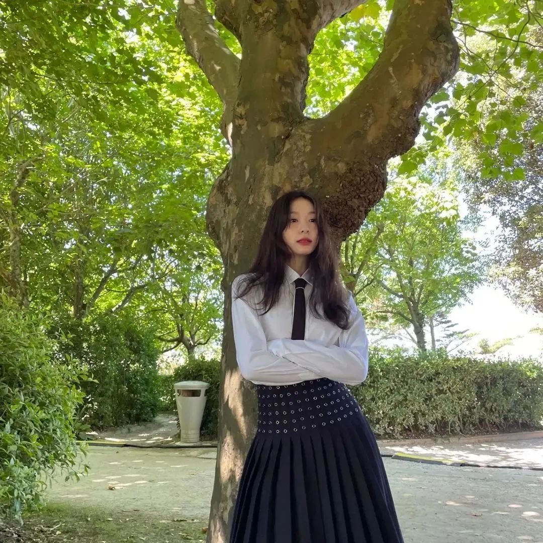 32岁韩国一姐下嫁小5岁爱豆！仙女造型惊艳网友：我的青春嫁人了