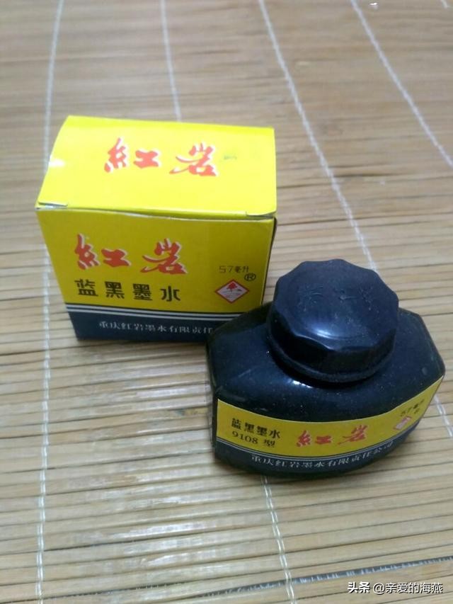 七八十年代供销社里的打酱油、雪花膏、搪瓷缸子，全是当年的味道