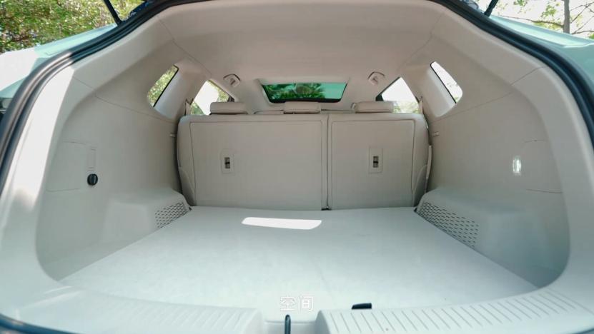 五菱星辰混动值得买吗?10万上混动SUV,市区油耗很放心