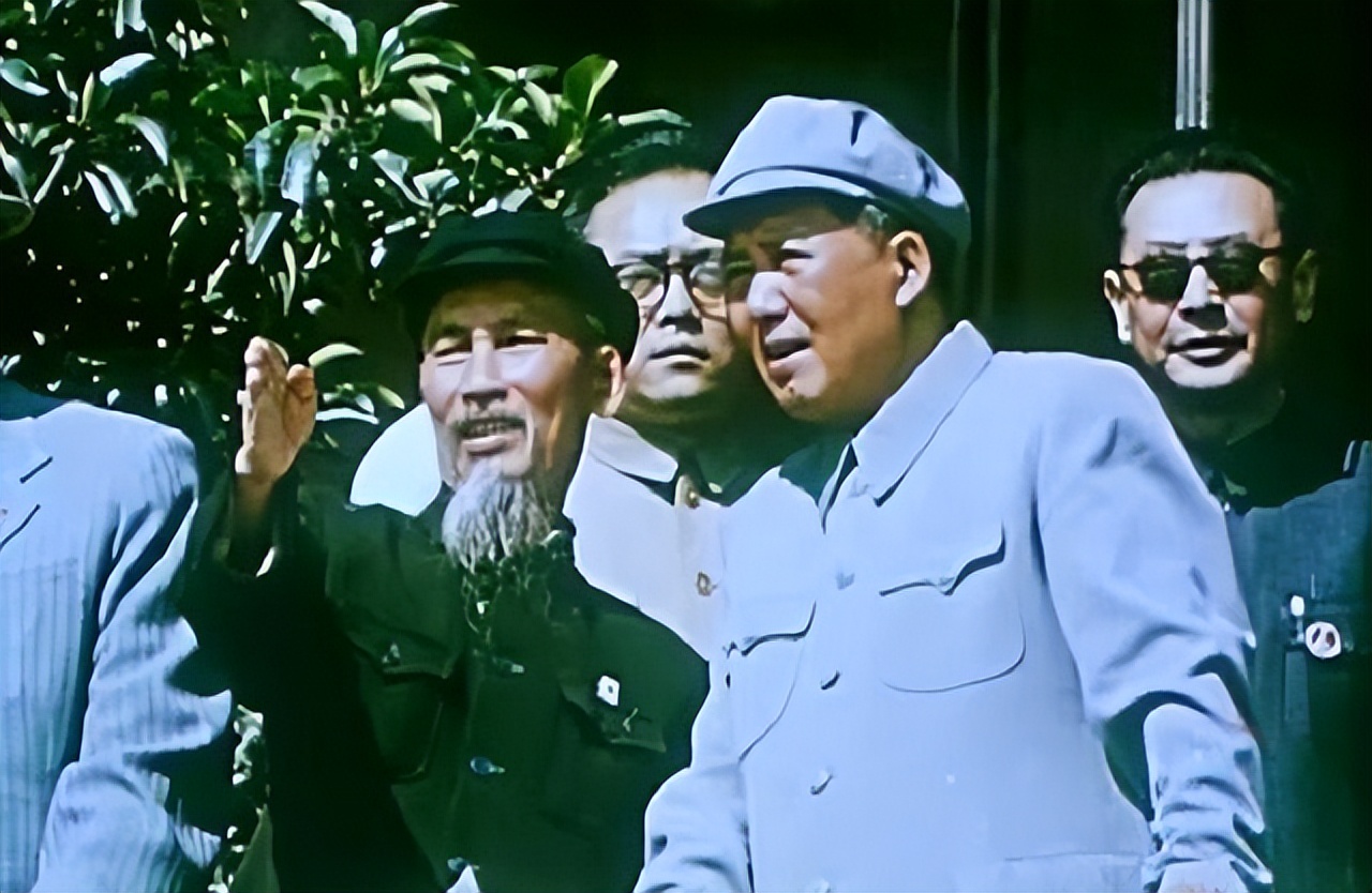 1966年毛主席想出访越南，遭胡志明强烈反对，黎笋一句话成功救场