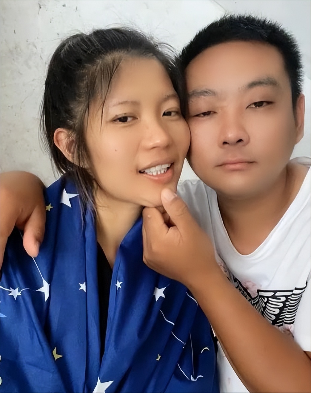 水泥妹张方方工作视频,水泥妹张方方爆红那段能赚多少钱