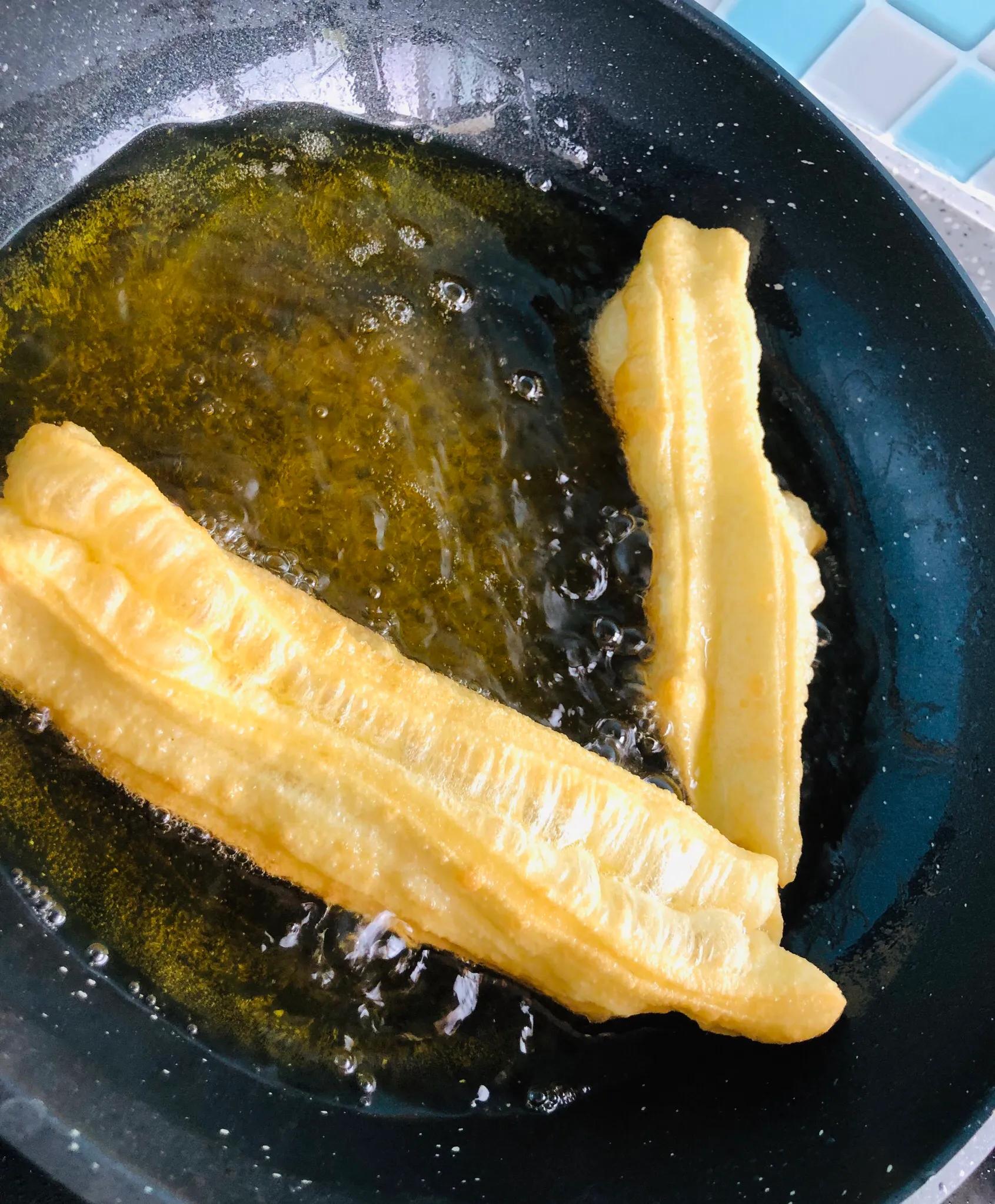 我想学炸油条的正确配方,炸油条最经典教程和配方