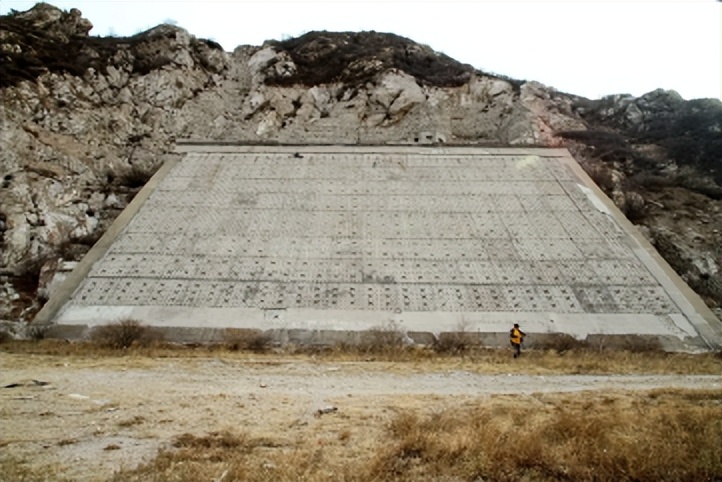 戈尔巴乔夫为什么对苏联这么好,戈尔巴乔夫对苏联的功过如何