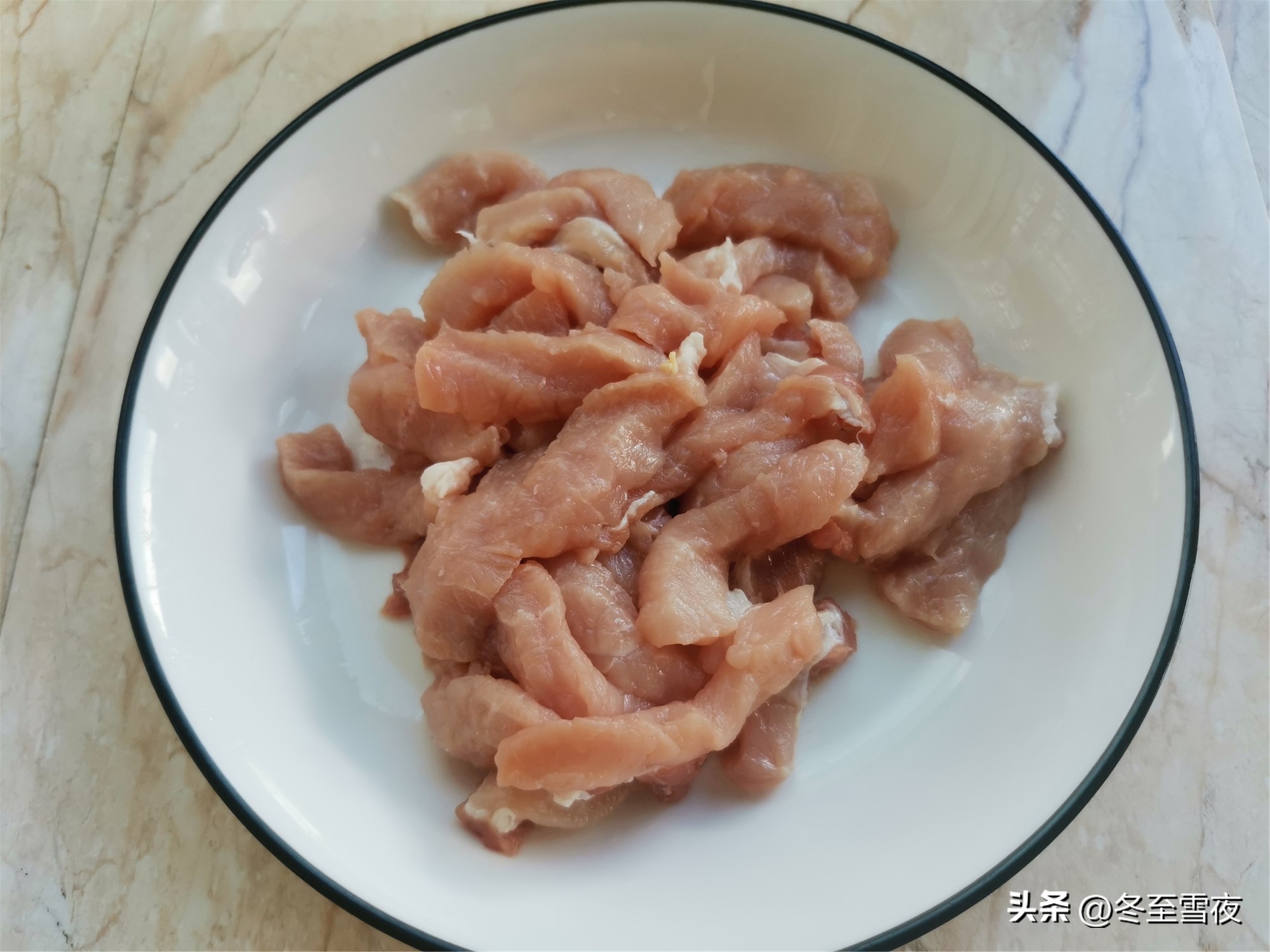 干炸里脊四十斤肉需要多少淀粉,干炸里脊用土豆淀粉还是红薯淀粉