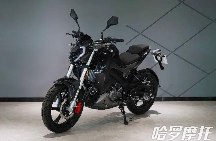 春风nk150和贝纳利小迅龙150,春风nk150碾压贝纳利小迅龙