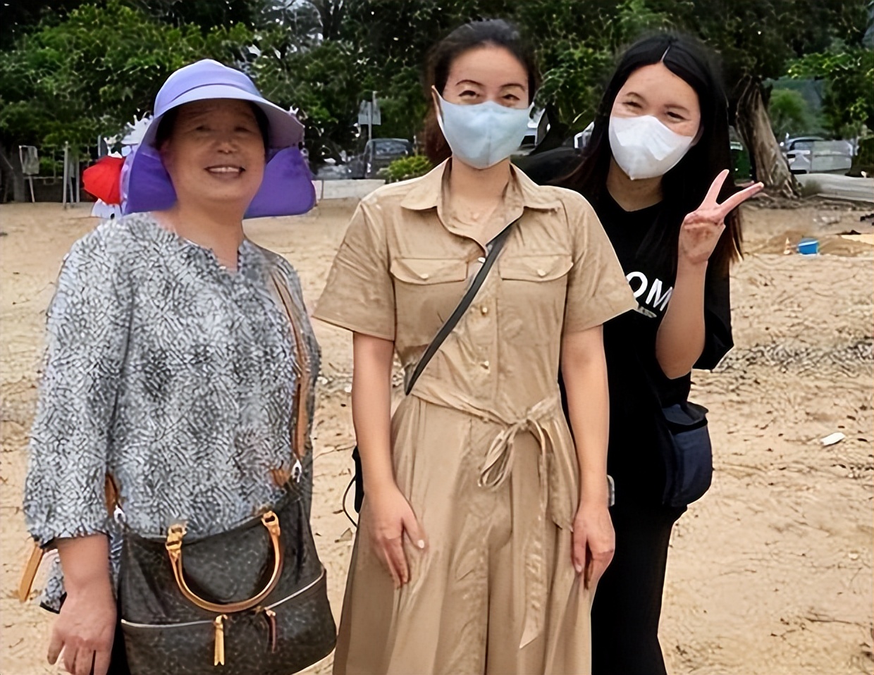 “绝不带货”郭晶晶翻车！带货婴儿棉袜卖399，网友：9.9包邮