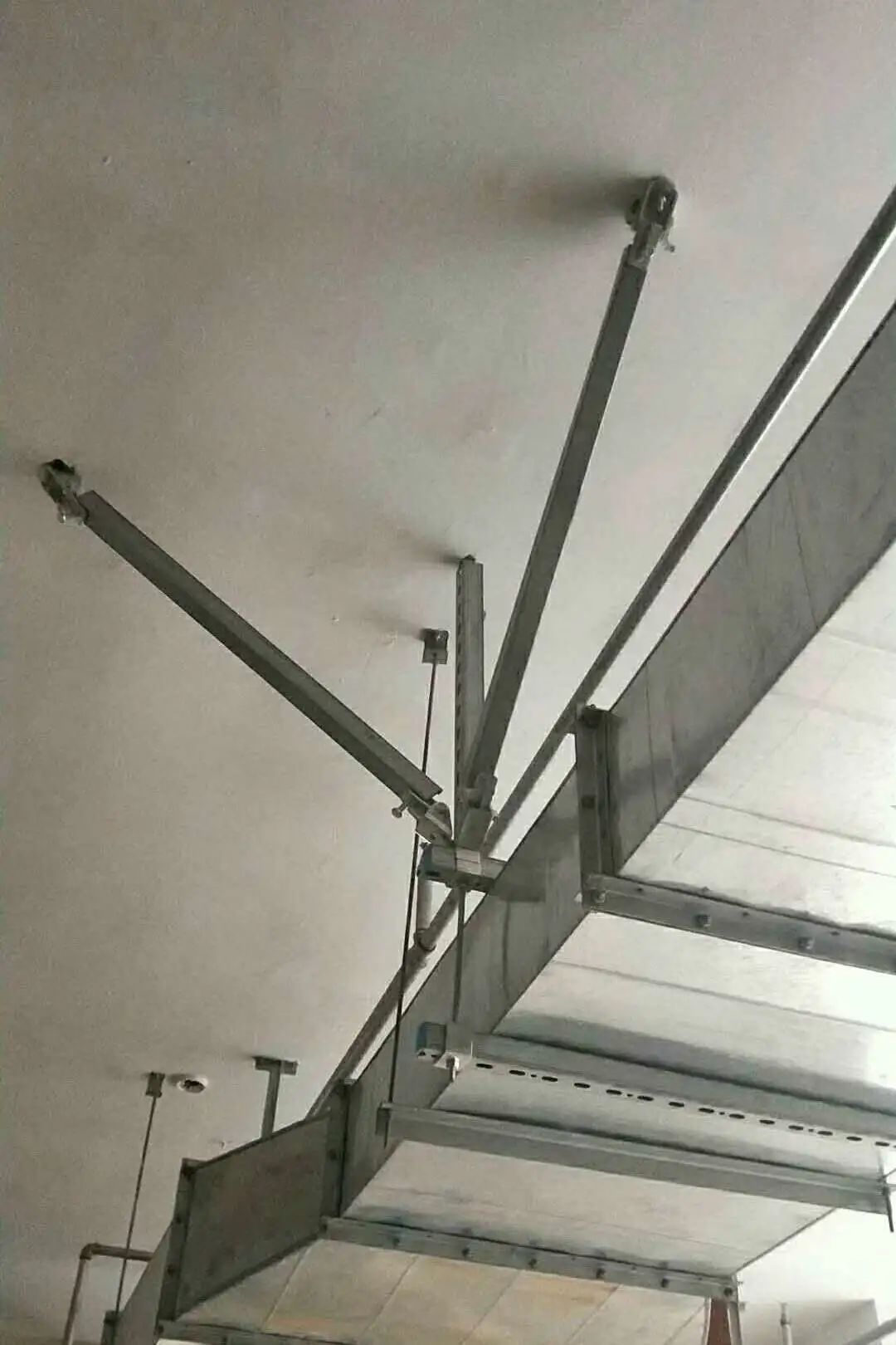 中央空调风管安装多少钱一个平方,中央空调风管安装技术要求