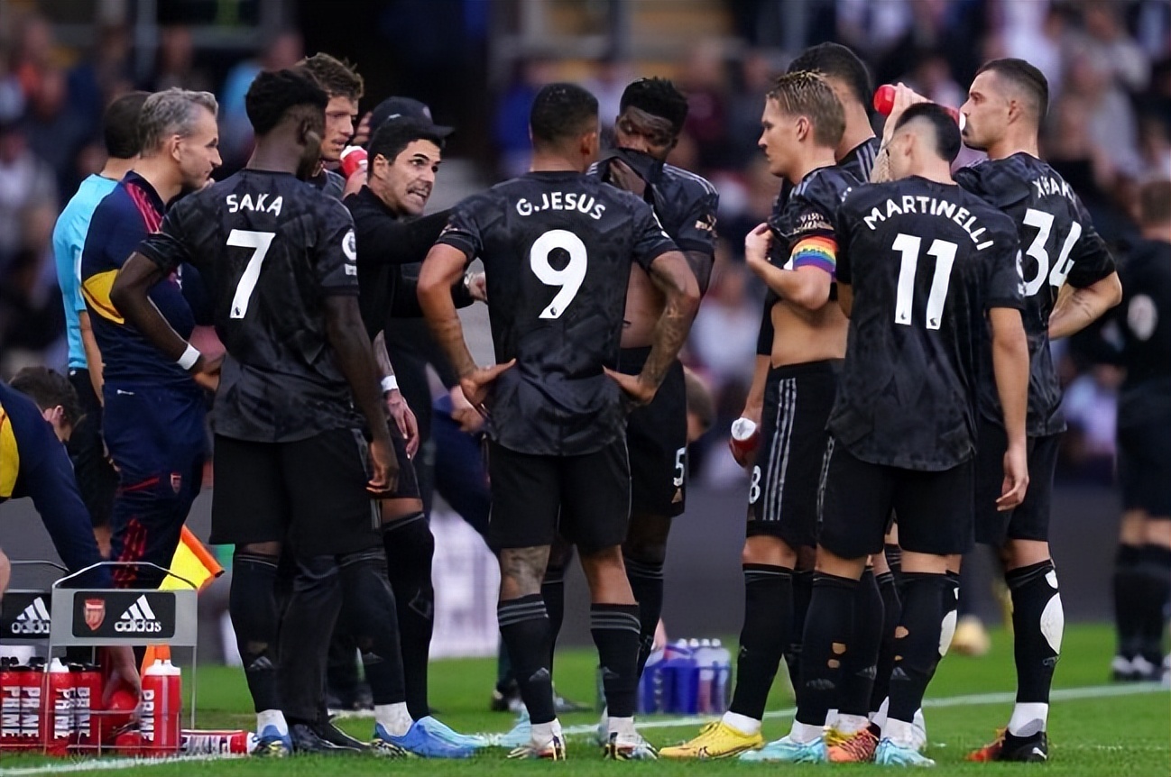 五大联赛早报,阿森纳被阻击,巴萨4-0大胜,热刺遭遇两连败