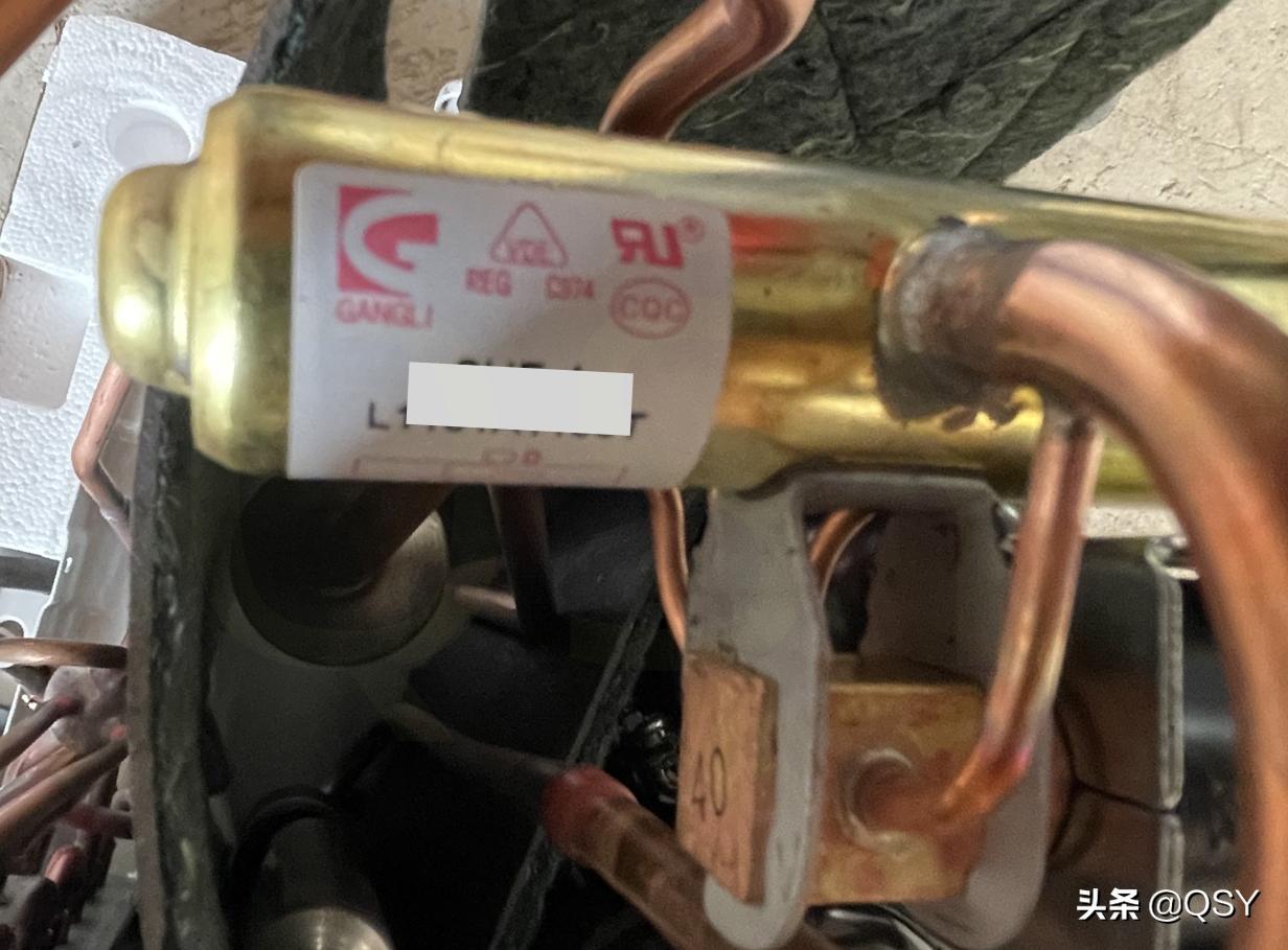 海信空调拆压缩机,拆海信空调挂机