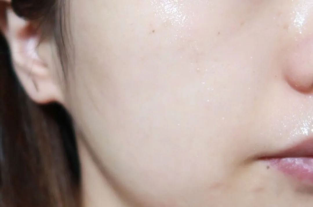 vidivici蚕丝美白保湿洗面奶,vidivici洗面奶和香奈儿洗面奶